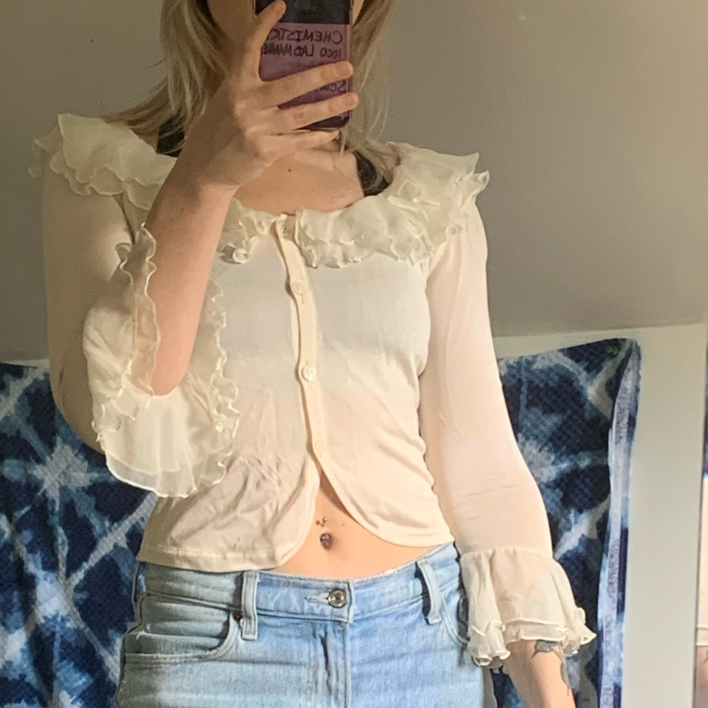 Vintage Ruffle Cropped Cardigan 100% Silk